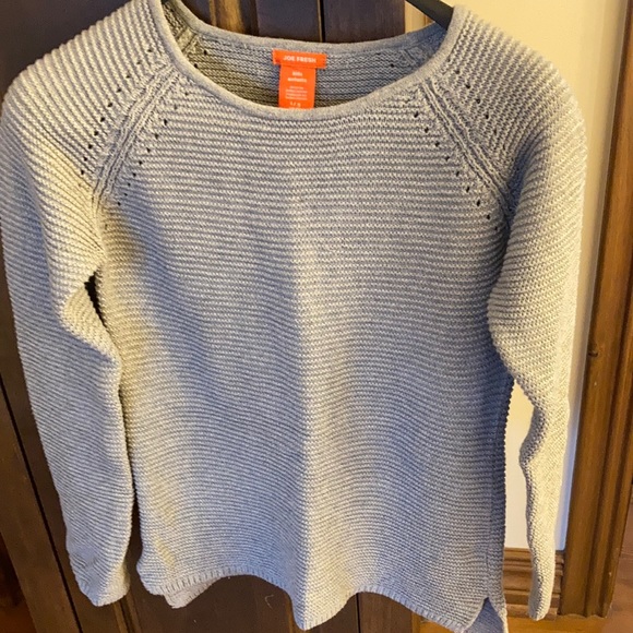Knit Pull-Over in light grey LIKE NEW from Joe Fresh - Picture 1 of 3